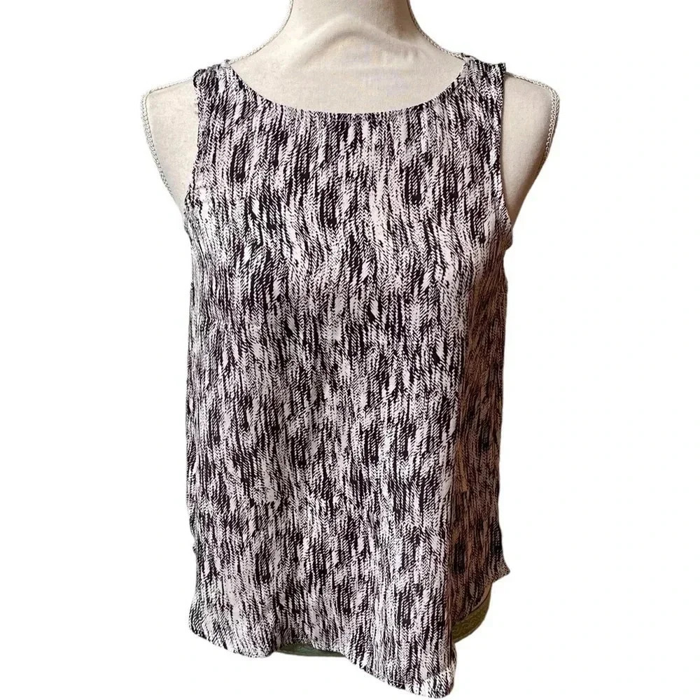 Cupcakes & Cashmere Satin Sleeveless Blouse XS Black White Abstract Print Top